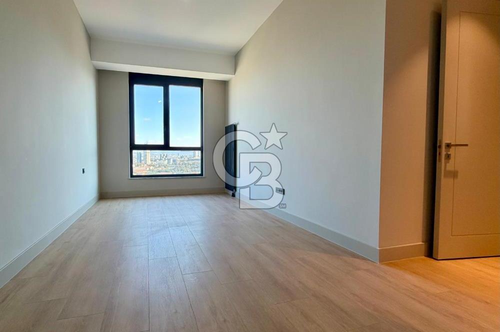 AYLİN BERENT'TEN EVORA İZMİR'DE PEYZAJ -DENİZ MANZARALI DAİRE