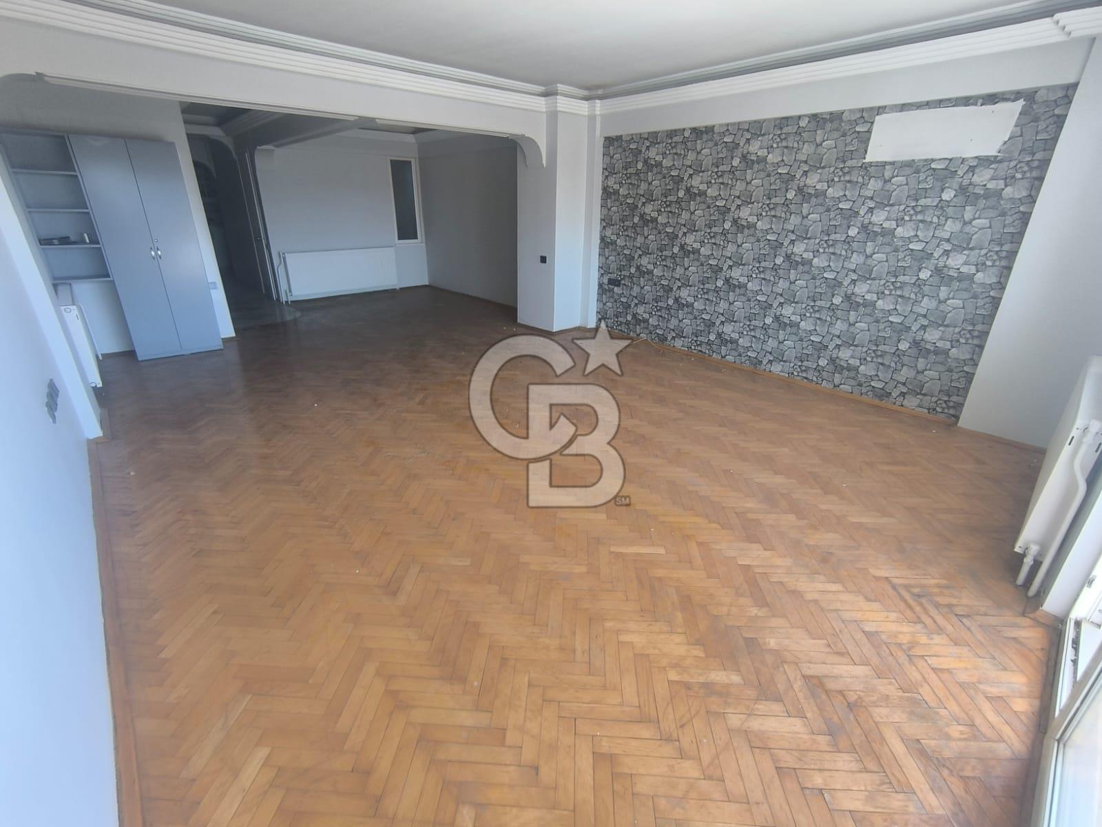 EVONADAN ULUPARK CİVARI 125m2 SATILIK FERAH DAİRE