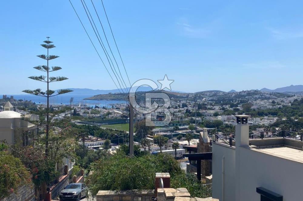Bodrum Yokuşbaşı'nda Deniz Manzaralı 3+1 Bahçe Dubleksi