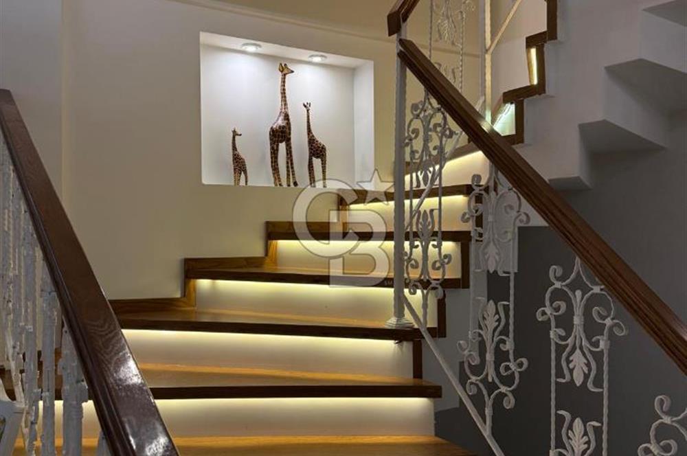 EVONA'DAN GÜZELYURT CUMBALI KONAKLARINDA 6+1 TEK MÜSTAKİL VİLLA