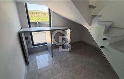 EVONADAN ÜÇPINARDA MÜSTAKİL HAVUZLU 3+1 DUBLEKS SATILIK VİLLA