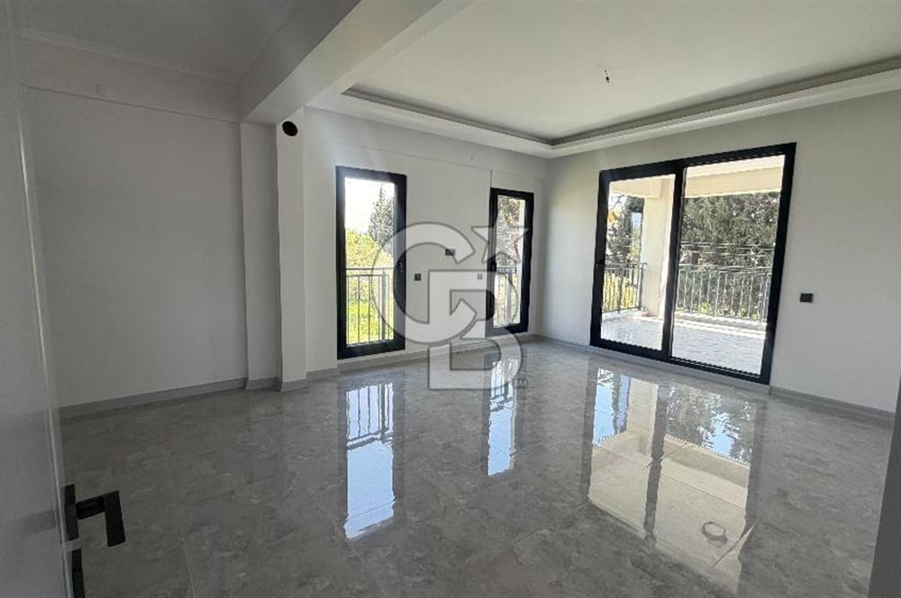 EVONADAN ÜÇPINARDA MÜSTAKİL HAVUZLU 3+1 DUBLEKS SATILIK VİLLA