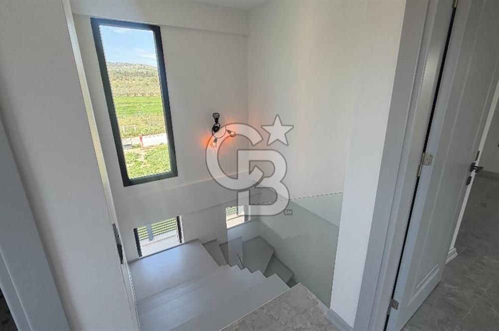 EVONADAN ÜÇPINARDA MÜSTAKİL HAVUZLU 3+1 DUBLEKS SATILIK VİLLA