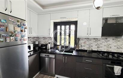 SEFERİHİSAR'DA HAVUZLU SİTEDE SATILIK 4+2 TRİPLEKS VİLLA