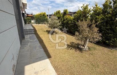 SEFERİHİSAR'DA HAVUZLU SİTEDE SATILIK 4+2 TRİPLEKS VİLLA