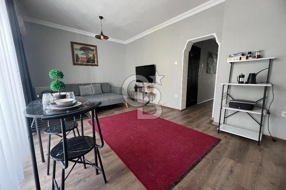Karşıyaka Alaybey’de Eşyalı Satılık 1+1 Daire