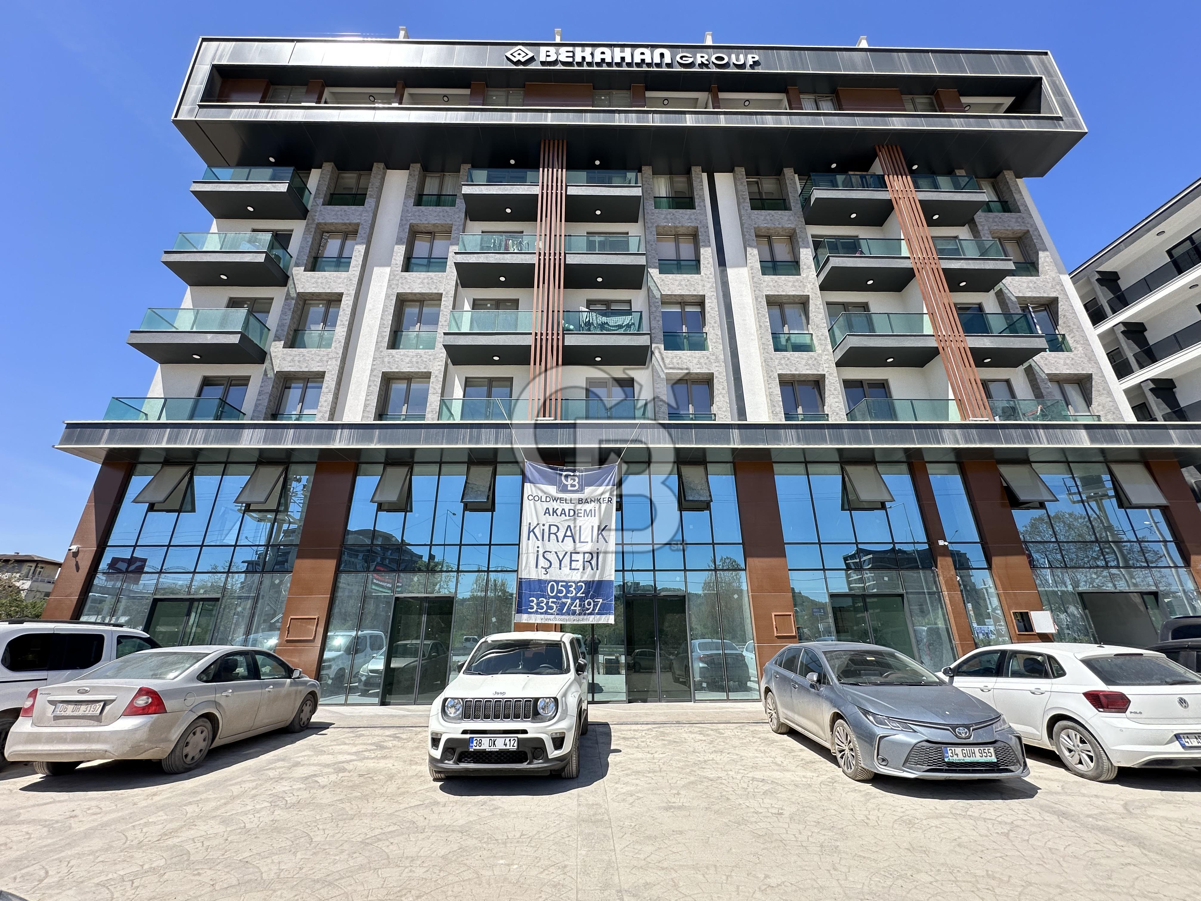 YEŞİLOVA DIAMOND Q REZİDANS KİRALIK YOLA CEPHE EŞYALI 1+1 DAİRE