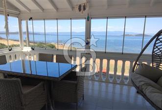 Cunda sitesinde sezonluk kiralık 1+1 eşyalı Denize sıfır daire - 1 - 347201