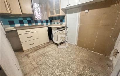 Bayraklı Adalet’te 4 Kat İmarlı, Üzerinde Kâgir Ev Bulunan Yatırım Fırsatı