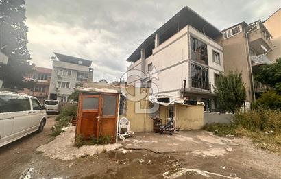 Bayraklı Adalet’te 4 Kat İmarlı, Üzerinde Kâgir Ev Bulunan Yatırım Fırsatı