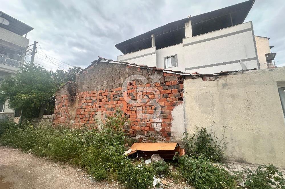 Bayraklı Adalet’te 4 Kat İmarlı, Üzerinde Kâgir Ev Bulunan Yatırım Fırsatı