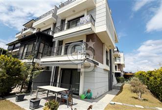SEFERİHİSAR'DA HAVUZLU SİTEDE SATILIK 4+2 TRİPLEKS VİLLA - 2 - 347208