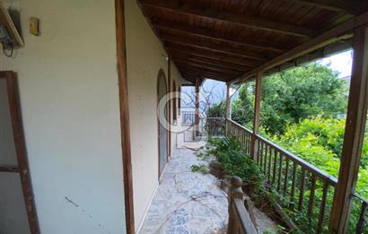 İzmir Narlıdere Altınevler mahallesinde satılık müstakil 7+1 villa 
