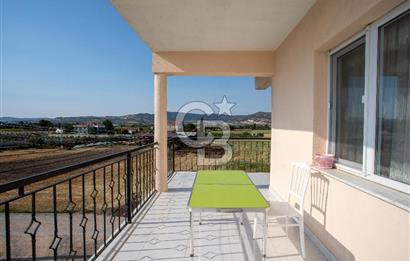 Foça Bağarası Hacıveli Mah. Satılık 3+1 Kapalı Mutfaklı Daire