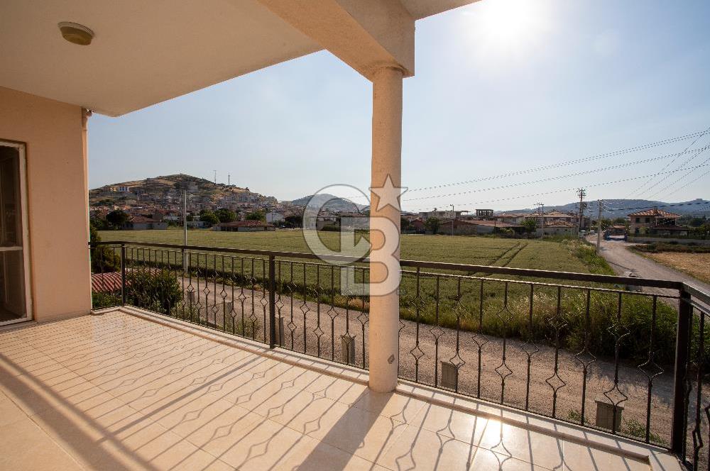 Foça Bağarası Hacıveli Mah. Satılık 3+1 Daire