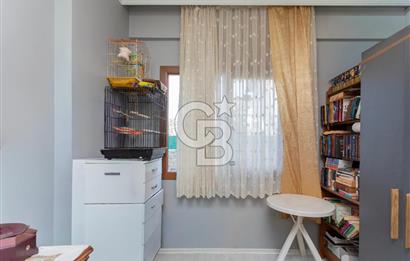 Foça Yenibağarası Mah. Satılık 2+1 Bahçe Katı Daire