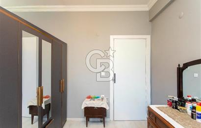 Foça Yenibağarası Mah. Satılık 2+1 Bahçe Katı Daire