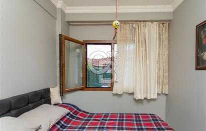 Foça Yenibağarası Mah. Satılık 2+1 Bahçe Katı Daire