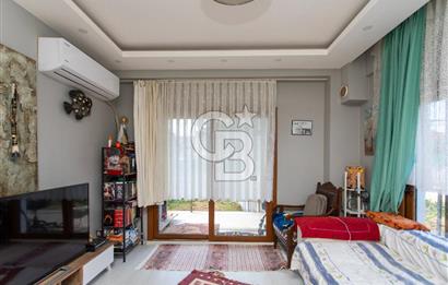 Foça Yenibağarası Mah. Satılık 2+1 Bahçe Katı Daire