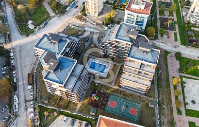 ÇİĞLİ BALATÇIK AZEL DELUXE SİTESİ'NDE TERASLI LÜKS SATILIK 2+1 DAİRE