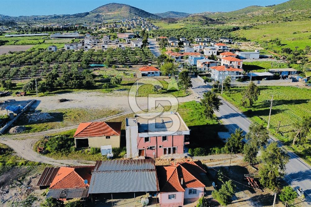 Foça Gerenköy'de Satılık İş Yeri ve Konut