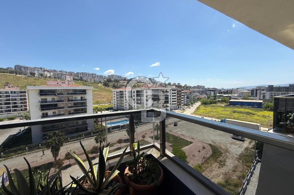 ÇİĞLİ BALATÇIK AZEL DELUXE SİTESİ'NDE TERASLI LÜKS SATILIK 2+1 DAİRE