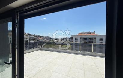 ÇİĞLİ BALATÇIK AZEL DELUXE SİTESİ'NDE TERASLI LÜKS SATILIK 2+1 DAİRE