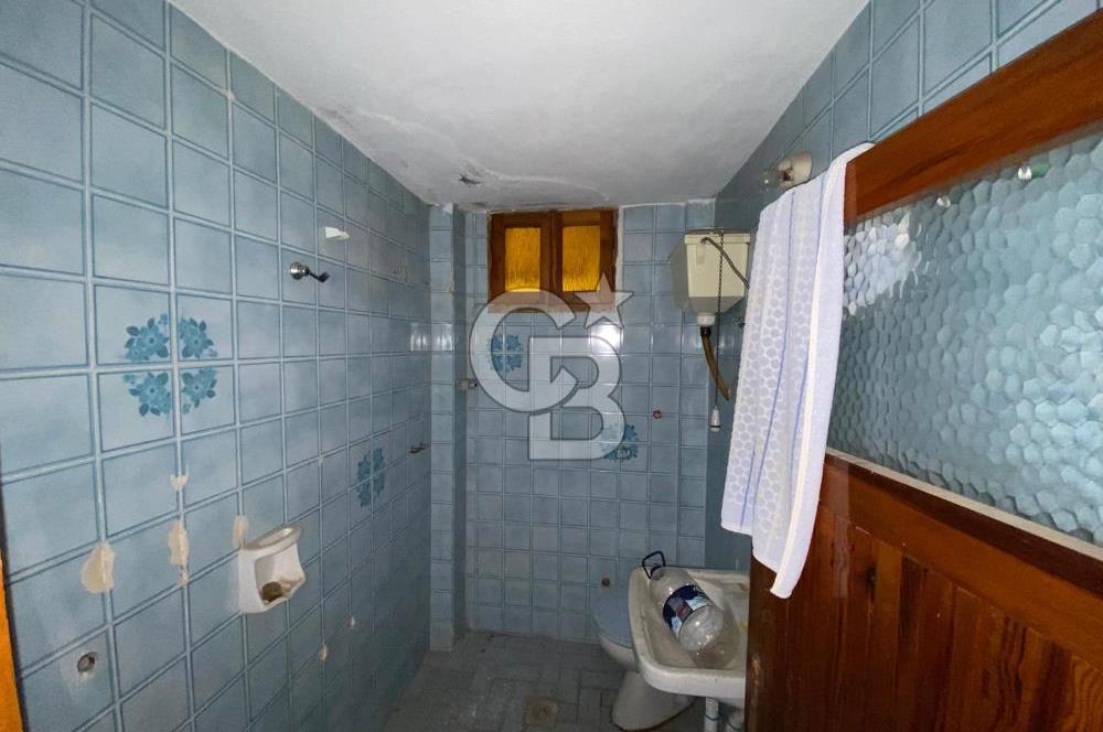 İzmir Narlıdere Altınevler mahallesinde satılık müstakil 7+1 villa 