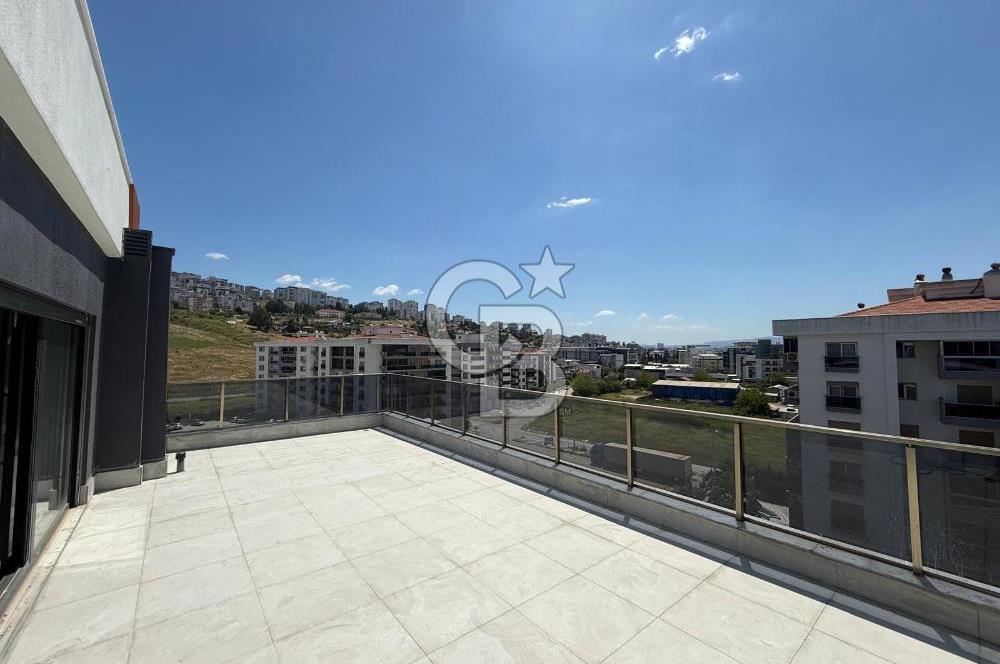 ÇİĞLİ BALATÇIK AZEL DELUXE SİTESİ'NDE TERASLI LÜKS SATILIK 2+1 DAİRE