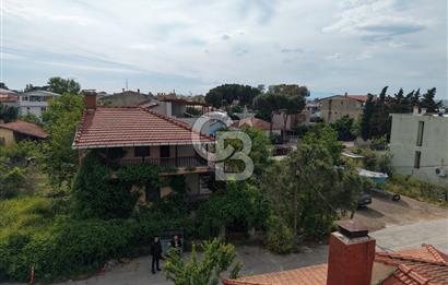 İzmir Narlıdere Altınevler mahallesinde satılık müstakil 7+1 villa 
