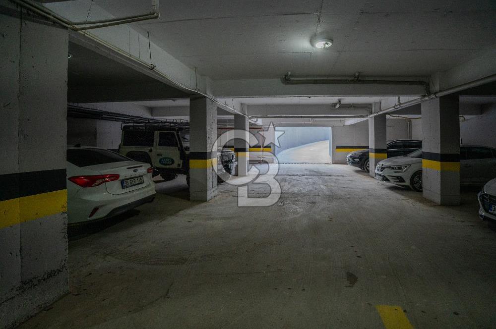 ÇİĞLİ BALATÇIK AZEL DELUXE SİTESİ'NDE TERASLI LÜKS SATILIK 2+1 DAİRE