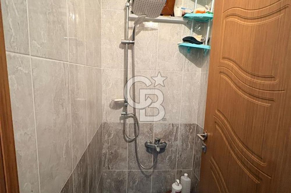 KARLIBAYIRDA MERKEZİ KONUMDA 3+1 ARA KAT DAİRE