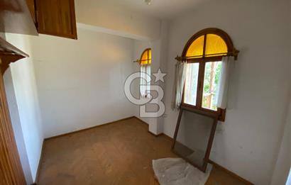 İzmir Narlıdere Altınevler mahallesinde satılık müstakil 7+1 villa 