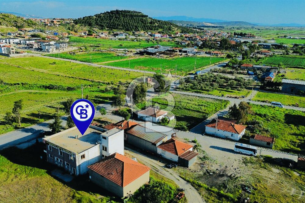 Foça Gerenköy'de Satılık İş Yeri ve Konut