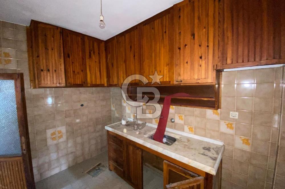İzmir Narlıdere Altınevler mahallesinde satılık müstakil 7+1 villa 