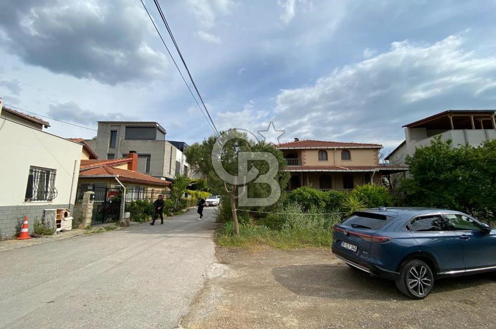 İzmir Narlıdere Altınevler mahallesinde satılık müstakil 7+1 villa 