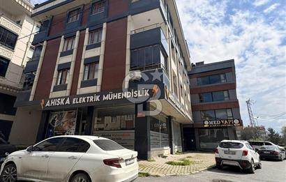 KARLIBAYIRDA MERKEZİ KONUMDA 3+1 ARA KAT DAİRE