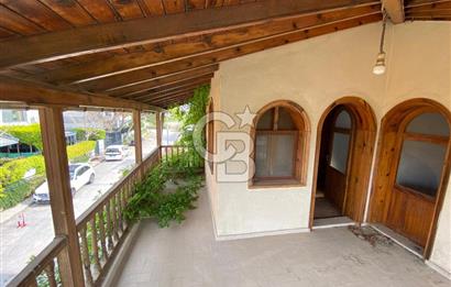 İzmir Narlıdere Altınevler mahallesinde satılık müstakil 7+1 villa 