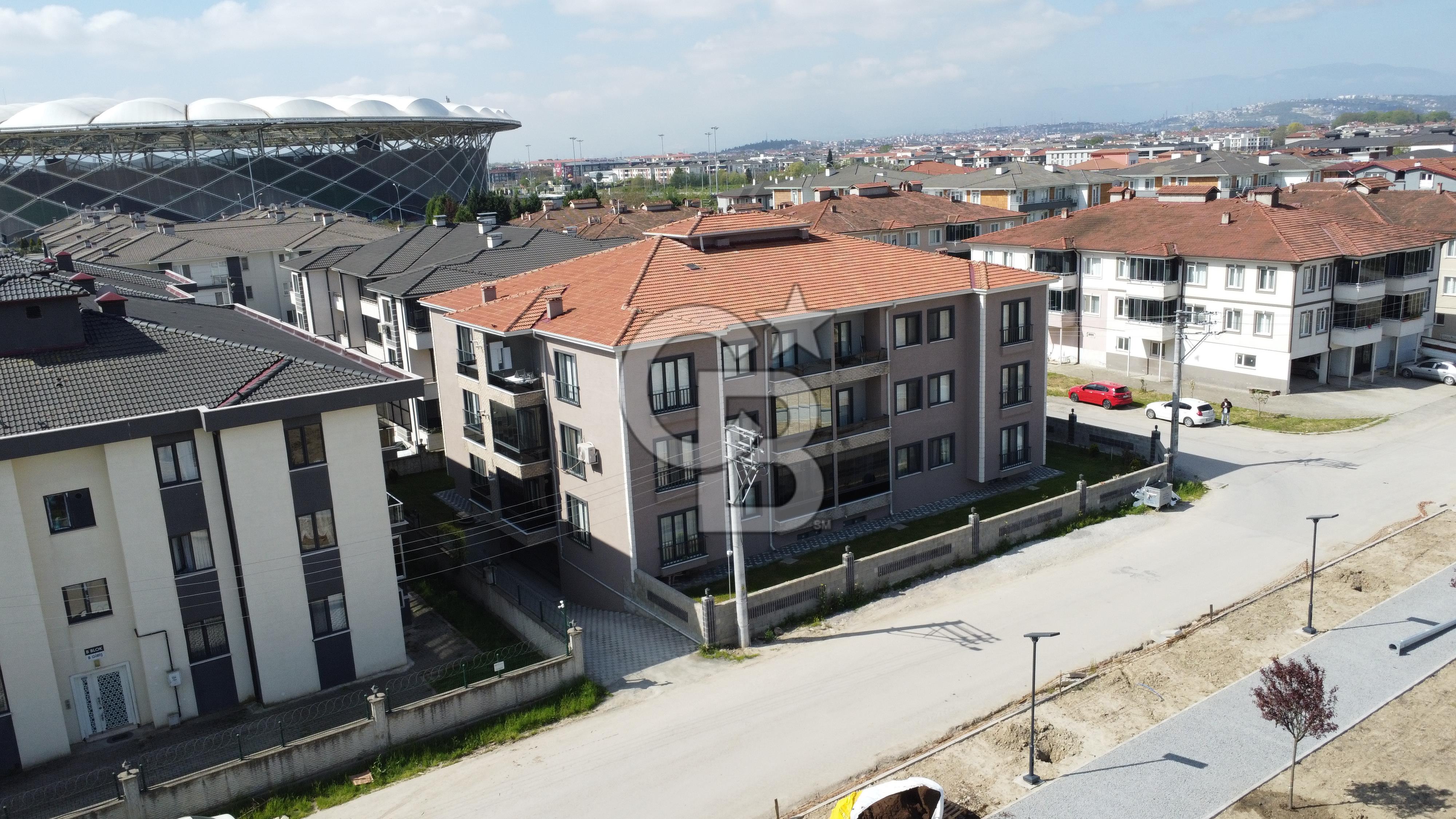 Güneşlerde Park Karşısı Kapalı Otoparklı Geniş 2+1