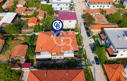 Foça Yenibağarası Mah. Satılık 2+1 Bahçe Katı Daire