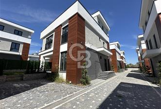 Müstakil Bahçe Isıtmalı Veranda 4+1 tripleks Lüks Yaşama başla - 1 - 347257