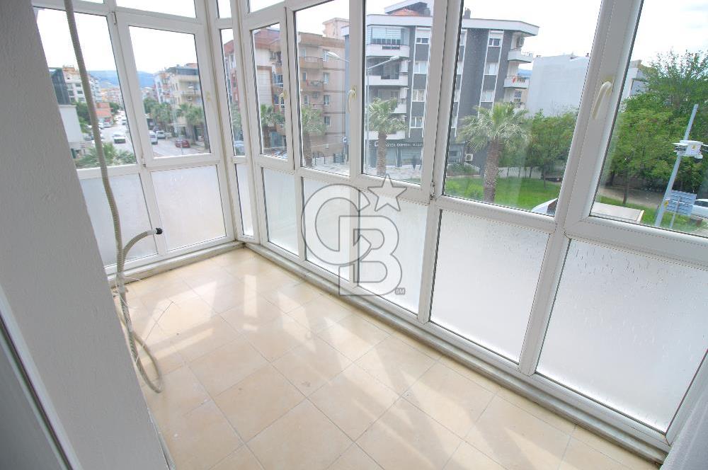 Gaziemir Gazi Mahallesinde Kiralık Geniş 3+1 Daire