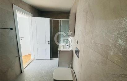 Foça Bağarası Villalar Bölgesinde Kiralık 4+1 Havuzlu Villa