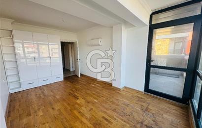Foça Bağarası Villalar Bölgesinde Kiralık 4+1 Havuzlu Villa