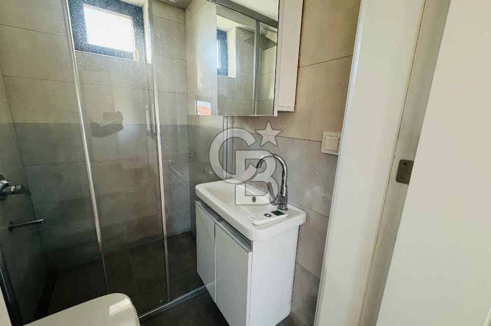 Foça Bağarası Villalar Bölgesinde Kiralık 4+1 Havuzlu Villa