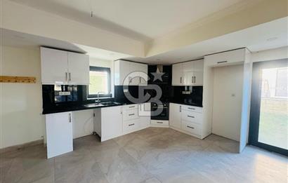 Foça Bağarası Villalar Bölgesinde Kiralık 4+1 Havuzlu Villa
