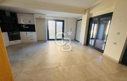 Foça Bağarası Villalar Bölgesinde Kiralık 4+1 Havuzlu Villa