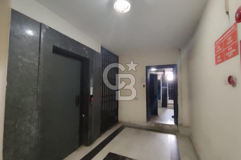 Karabağlar Yeşillik Cad. Üzeri 50m² Kiralık Ofis
