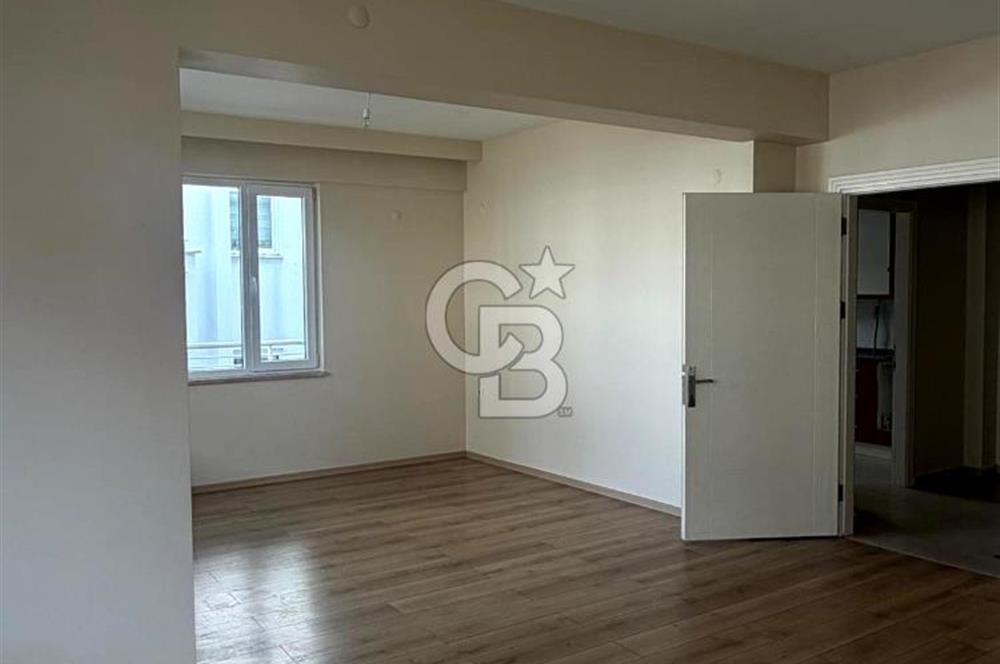 Akyazı’da Nezih Konumda 3+1 | Ebeveyn Banyolu | 3 Balkonlu Geniş Daire