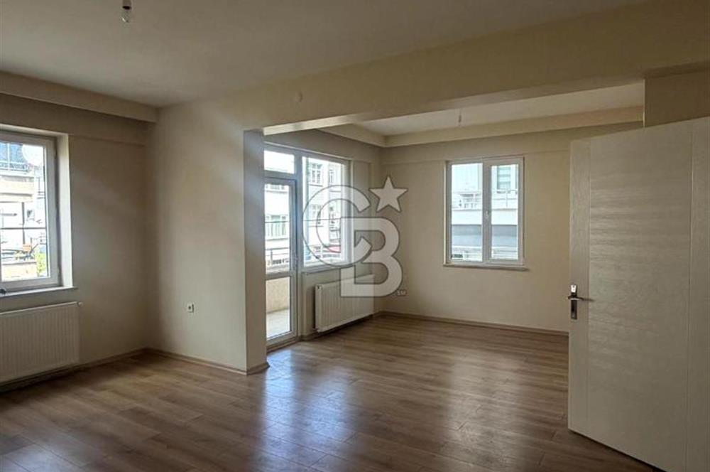 Akyazı’da Nezih Konumda 3+1 | Ebeveyn Banyolu | 3 Balkonlu Geniş Daire